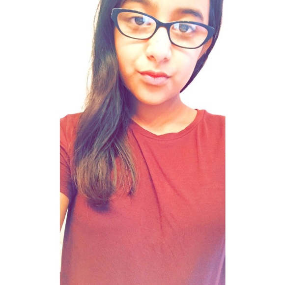 Meet your Posher, Hussaina - Picture 1 of 1